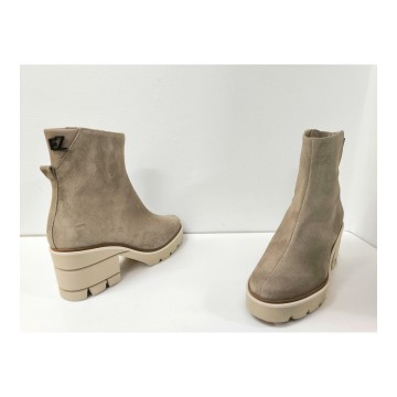 Botín Ezzio serraje beige | Tacón 7 cm · Cremallera