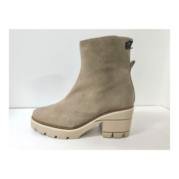 Botín Ezzio serraje beige | Tacón 7 cm · Cremallera