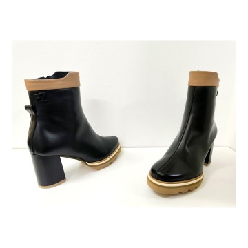 Botín Ezzio 55011 piel negro tacón 7 cm | Josefina Cerrato