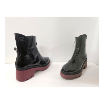 Botín charol negro Ezzio 55076 | Tacón 6 cm · Cremallera