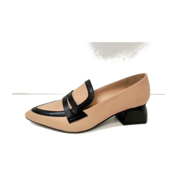 Mocasín Dansi 7981B Beige y Negro de Piel | Mujer