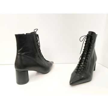 Botín Dansi 8101 Negro de Piel | Tacón 6 cm