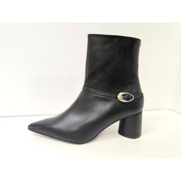 Botín Dansi 8125 Napa Negra con Hebilla | Tacón 6 cm