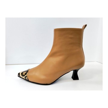 Dibia 55595 Botín Camel Leopardo Tacón 5 cm