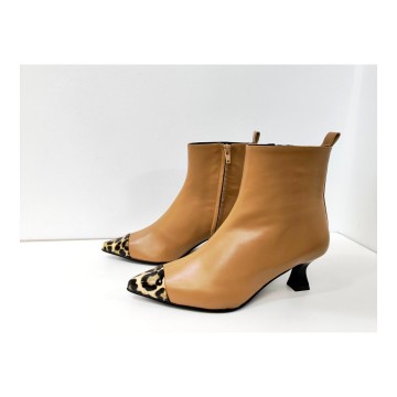 Dibia 55595 Botín Camel Leopardo Tacón 5 cm